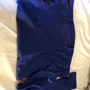 Nike gym long sleeve